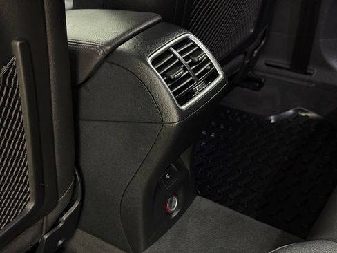 Used 2017 Audi Q3 2.0T Premium Plus w/ Premium Plus Package image 23