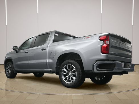 Used 2024 Chevrolet Silverado 1500 LT AWD/4WD image 27