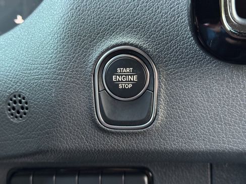 Used 2024 Mercedes-Benz Sprinter 2500 image 23