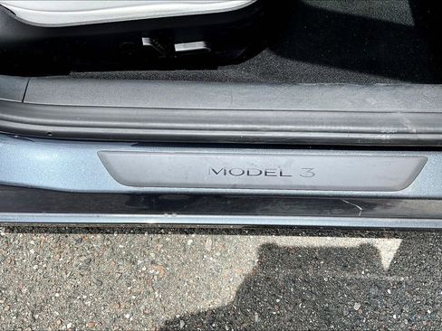 Used 2023 Tesla Model 3 Standard Range RWD image 27