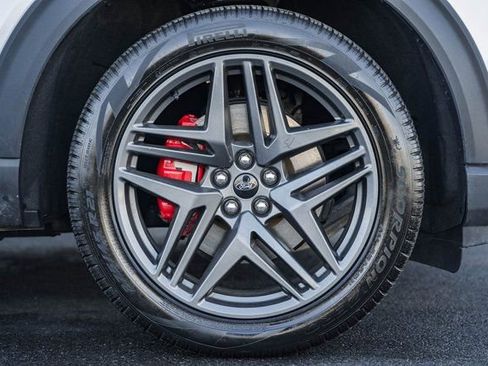 Used 2025 Ford Explorer ST-Line w/ ST-Line Street Pack image 29