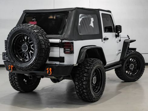 Used 2015 Jeep Wrangler Sport w/ Quick Order Package 24S AWD/4WD image 8