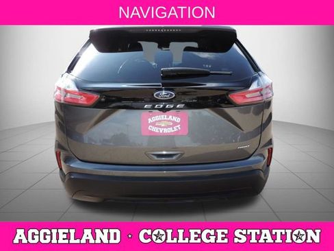 Used 2024 Ford Edge SE AWD/4WD image 5