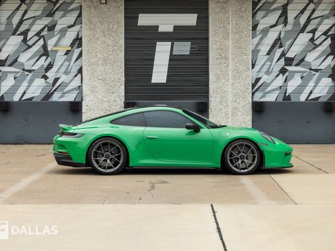 Used 2022 Porsche 911 GT3 RWD image 17