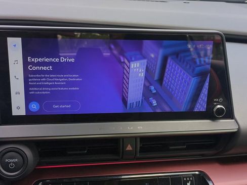 Used 2024 Toyota Prius Prime FWD image 18