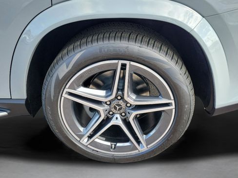 New 2026 Mercedes-Benz GLS 450 4MATIC image 31