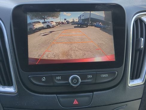 Used 2016 Chevrolet Malibu LT image 17