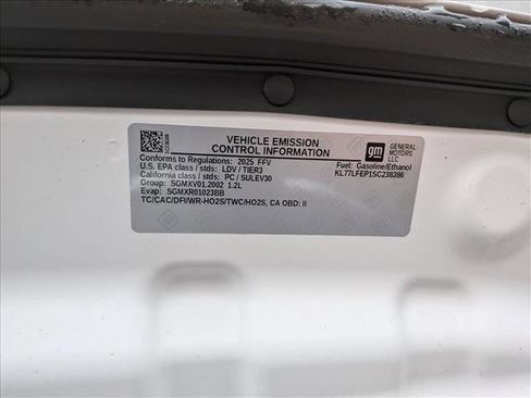 Used 2025 Chevrolet Trax LS image 16