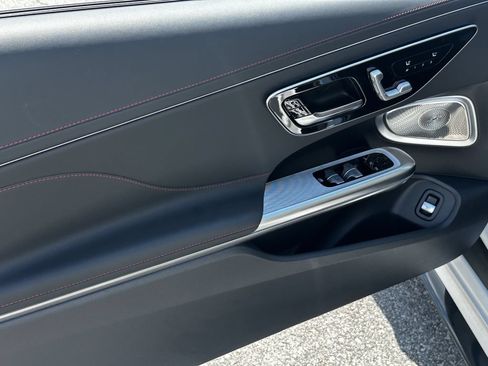 Certified 2026 Mercedes-Benz CLE 53 AMG 4MATIC Cabriolet image 11