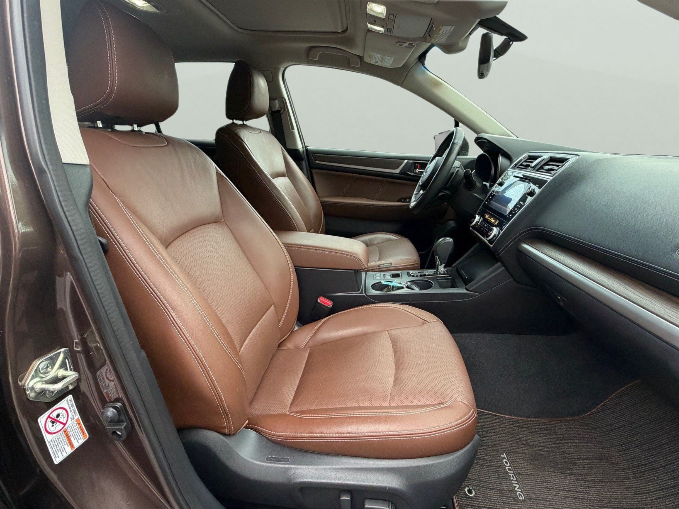 Used 2019 Subaru Outback 3.6R Touring AWD/4WD image 17