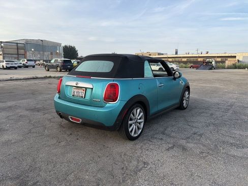 Used 2019 MINI Cooper Convertible w/ Premium Package image 5