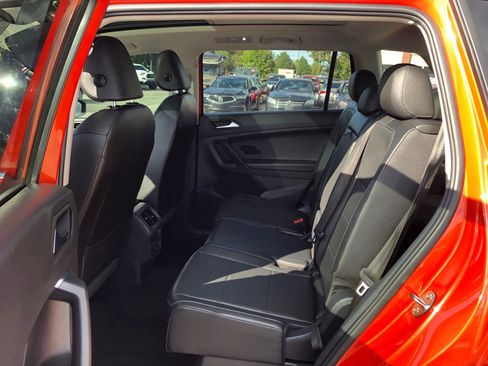 Used 2019 Volkswagen Tiguan SEL image 33