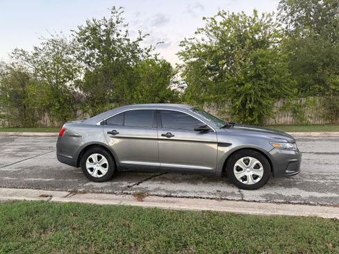 Used 2015 Ford Taurus Police Interceptor AWD image 1