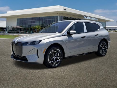 New 2026 BMW iX xDrive45 AWD/4WD image 5