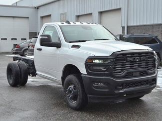 New 2026 RAM 3500 Tradesman video 2
