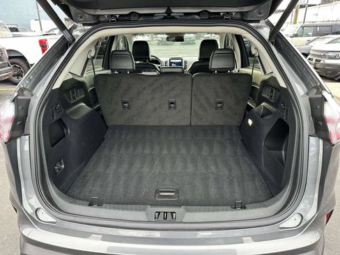 Used 2022 Ford Edge SEL w/ Convenience Package image 8