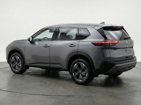 Used 2025 Nissan Rogue SV AWD/4WD image 6