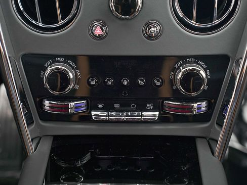 New 2026 Rolls-Royce Cullinan image 27