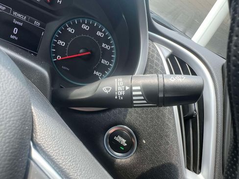 Used 2022 Chevrolet Malibu LT FWD image 23