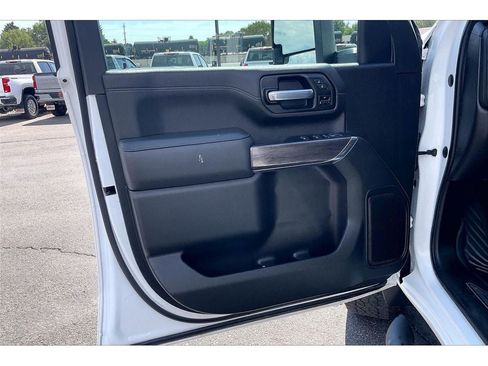 Used 2022 Chevrolet Silverado 3500 LTZ AWD/4WD image 24