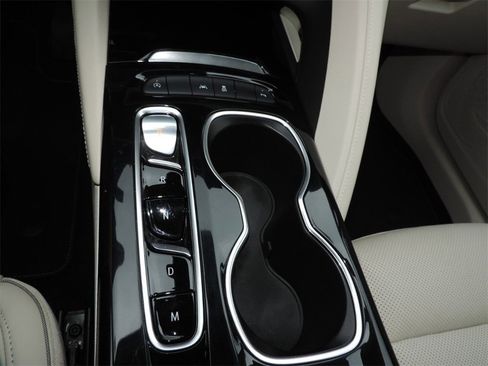 Certified 2021 Buick Envision Essence image 20