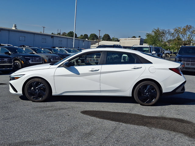 Certified 2026 Hyundai Elantra SEL Sport FWD image 2