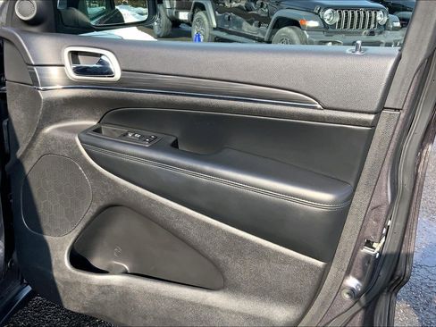 Certified 2021 Jeep Grand Cherokee Limited image 22