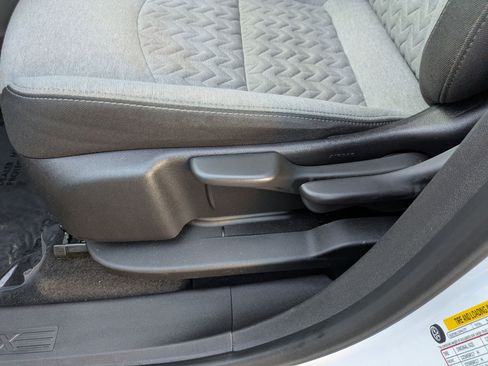 Certified 2023 Chevrolet Equinox LS image 22