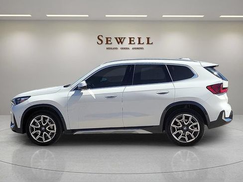 New 2026 BMW X1 xDrive28i AWD/4WD image 2
