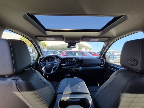 Used 2025 Chevrolet Silverado 1500 LTZ w/ Technology Package image 37