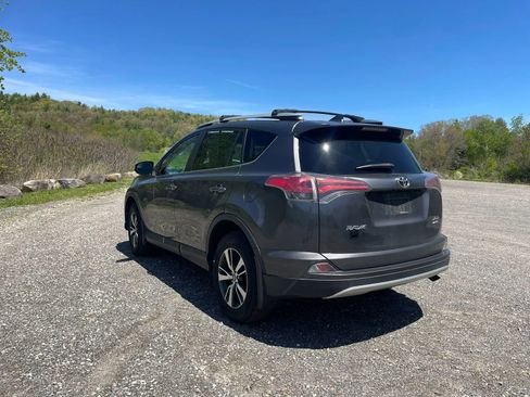 Used 2016 Toyota RAV4 XLE AWD/4WD image 3
