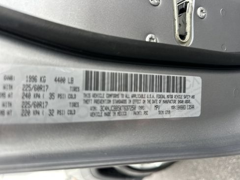 Used 2019 Jeep Compass Latitude w/ Popular Equipment Group image 31