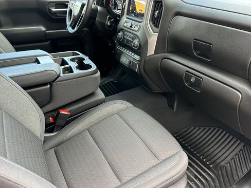 Used 2026 Chevrolet Silverado 1500 Custom w/ LPO, Dark Essentials Package RWD image 19