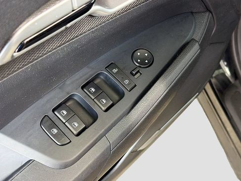 Used 2024 Kia Sportage LX AWD/4WD image 18
