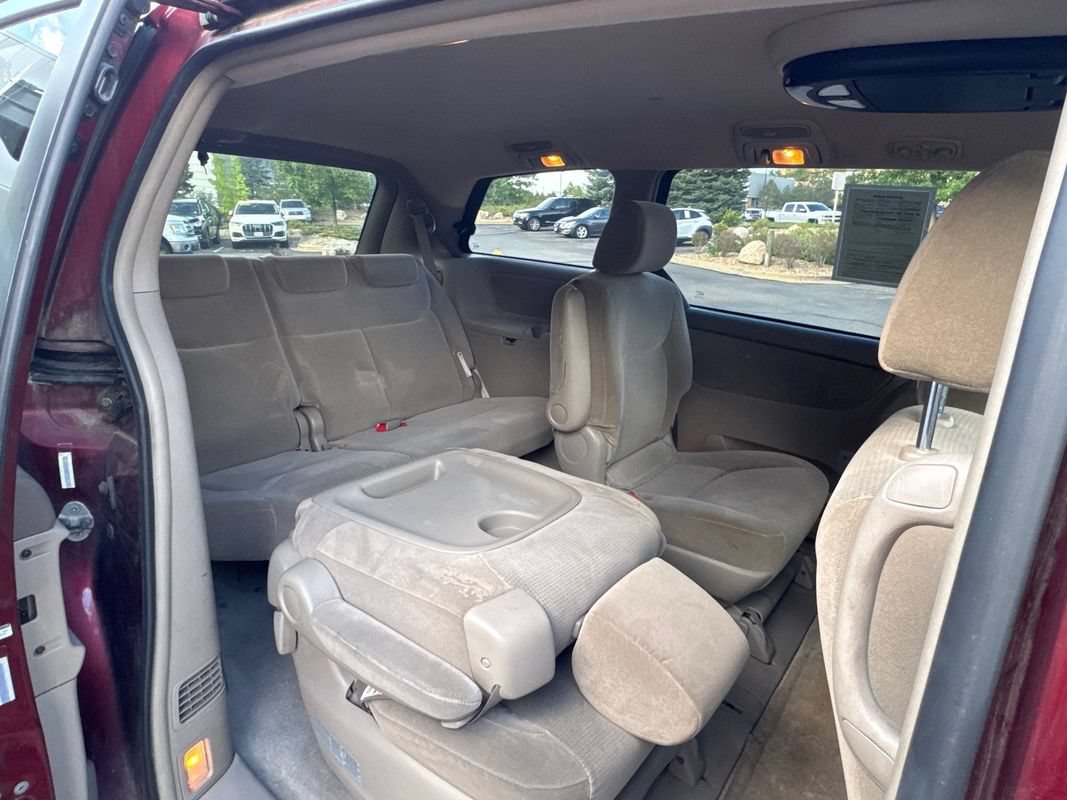Used 2004 Toyota Sienna CE FWD image 21