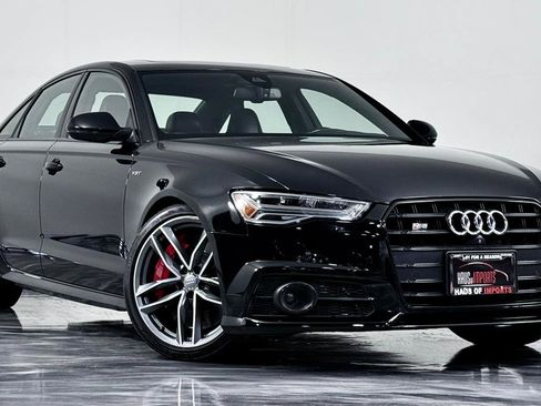 Used 2017 Audi S6 Prestige w/ S6 Sport Package AWD/4WD image 2