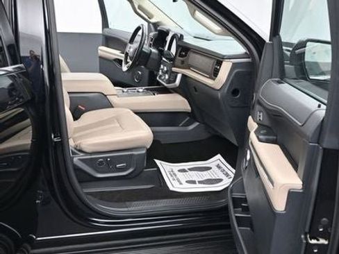 Used 2023 Ford Expedition Max Limited AWD/4WD image 15