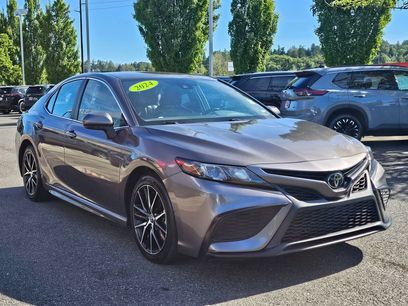 Used 2024 Toyota Camry SE