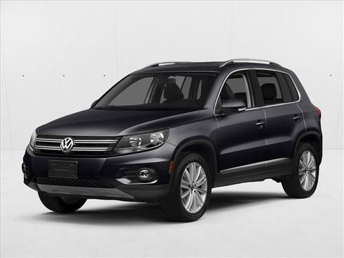 Used 2016 Volkswagen Tiguan S image 1