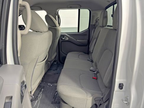 Used 2021 Nissan Frontier SV w/ Midnight Edition Floor Mats RWD image 34