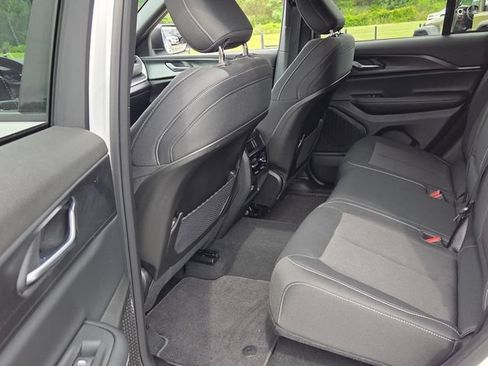 Used 2025 Jeep Grand Cherokee Laredo w/ MOPAR Finishing Package RWD image 7