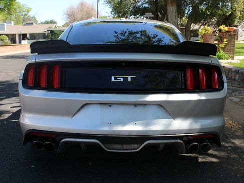 Used 2016 Ford Mustang GT Premium image 5