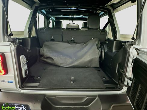 Used 2023 Jeep Wrangler Sahara w/ Cold Weather Group image 29