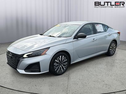 Used 2024 Nissan Altima 2.5 SV