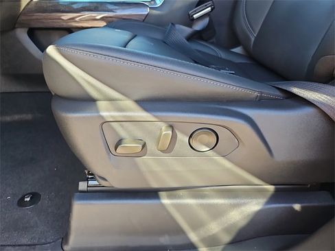 New 2026 Chevrolet Silverado 2500 LTZ w/ LTZ Convenience Package image 16