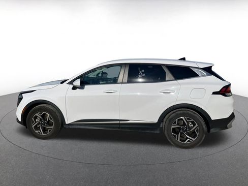 Used 2025 Kia Sportage LX FWD image 10