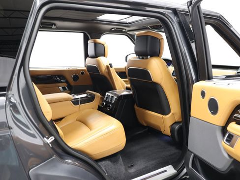 Used 2022 Land Rover Range Rover Long Wheelbase Autobiography image 64