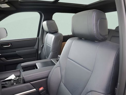New 2026 Toyota Tundra Platinum image 8