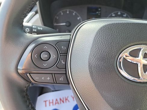 Certified 2024 Toyota Corolla Cross LE image 19