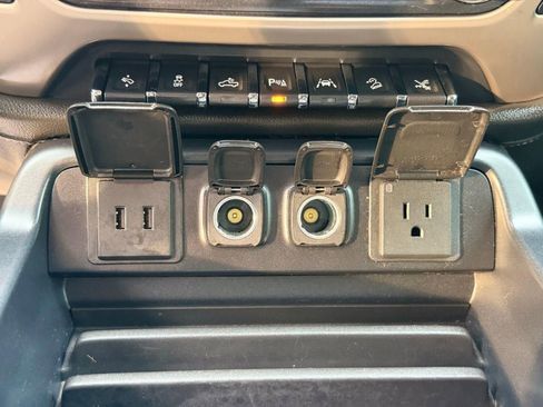 Used 2016 GMC Sierra 1500 Denali w/ Denali Ultimate Package image 58